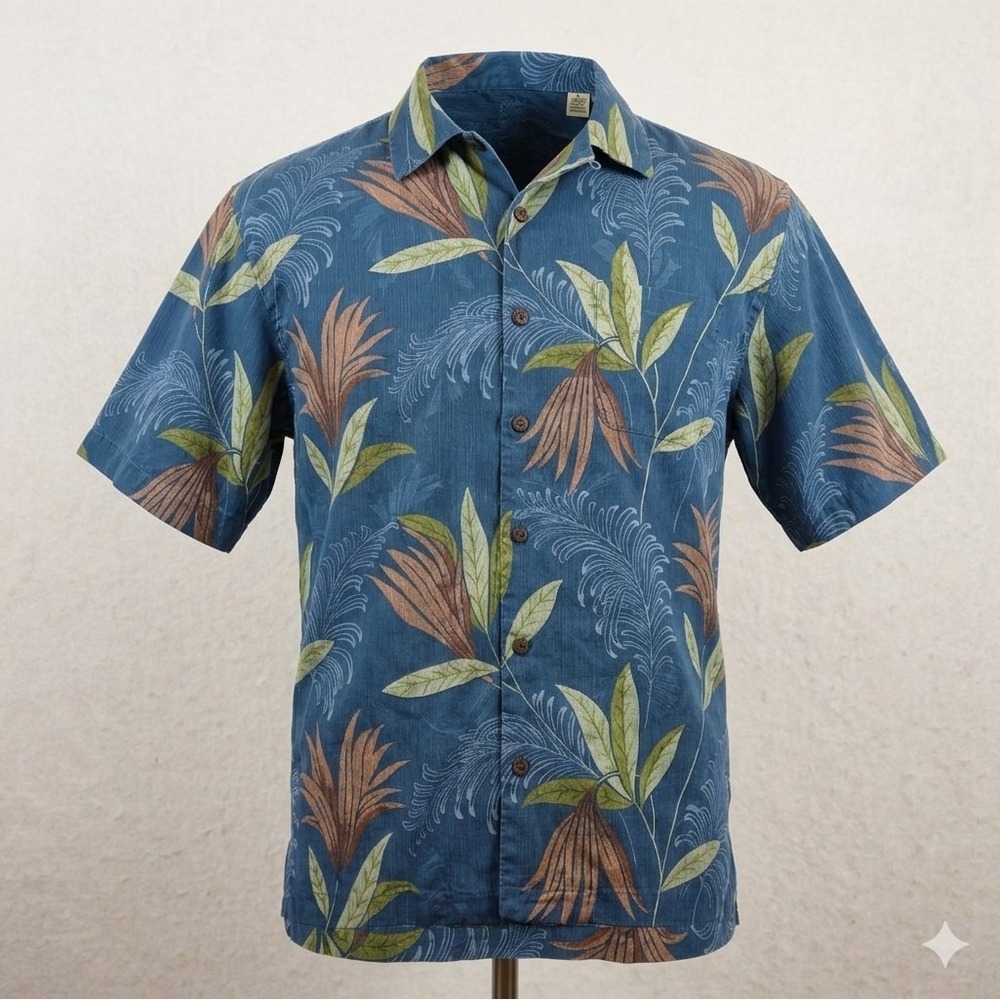 Tommy Bahama Vintage Men's Blue Floral Print Silk Button Up Camp Shirt. Size S